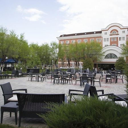 Atyrau Dastan Hotel Exteriér fotografie