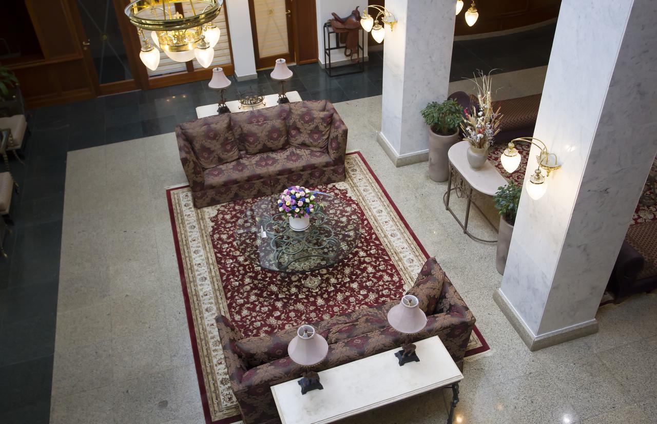 Atyrau Dastan Hotel Exteriér fotografie
